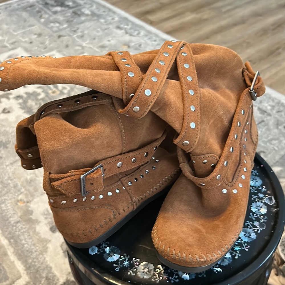 Rare studded belted Minnetonka suede boots